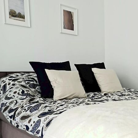 Apartament Poludniowy Z Balkonem 2 Osoby Varşovia Exterior foto